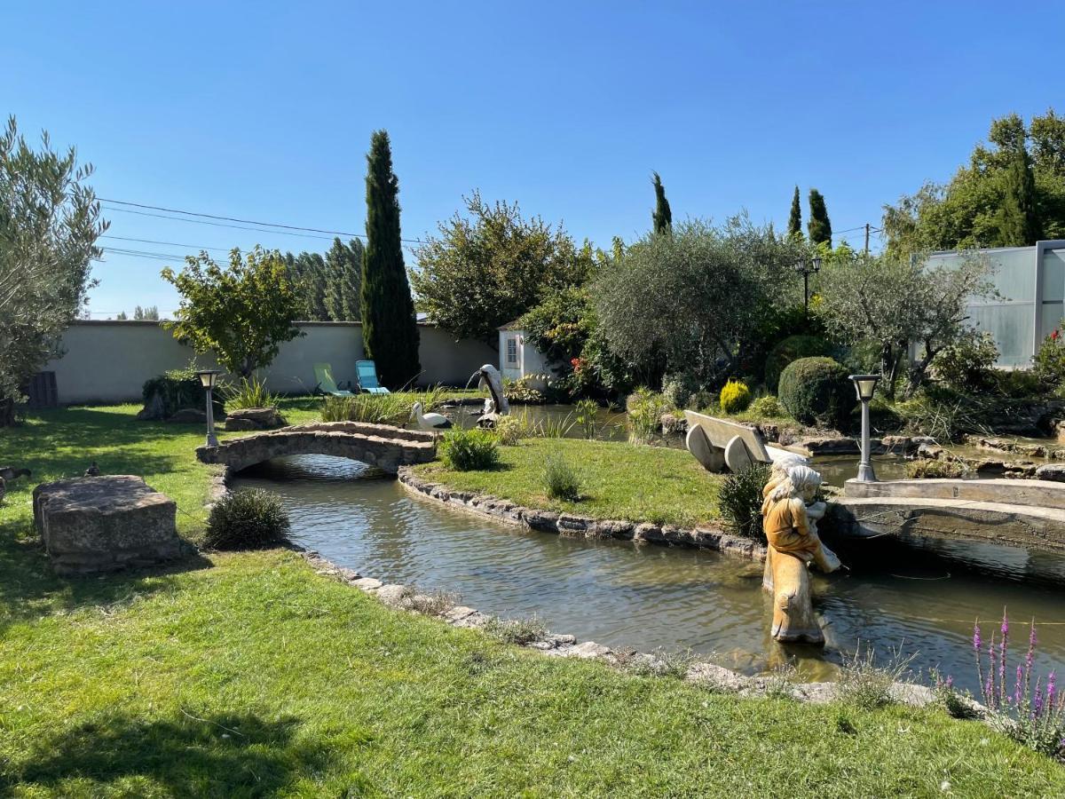 Studio Les Petits Lutins Entraigues-sur-la-Sorgue Eksteriør bilde