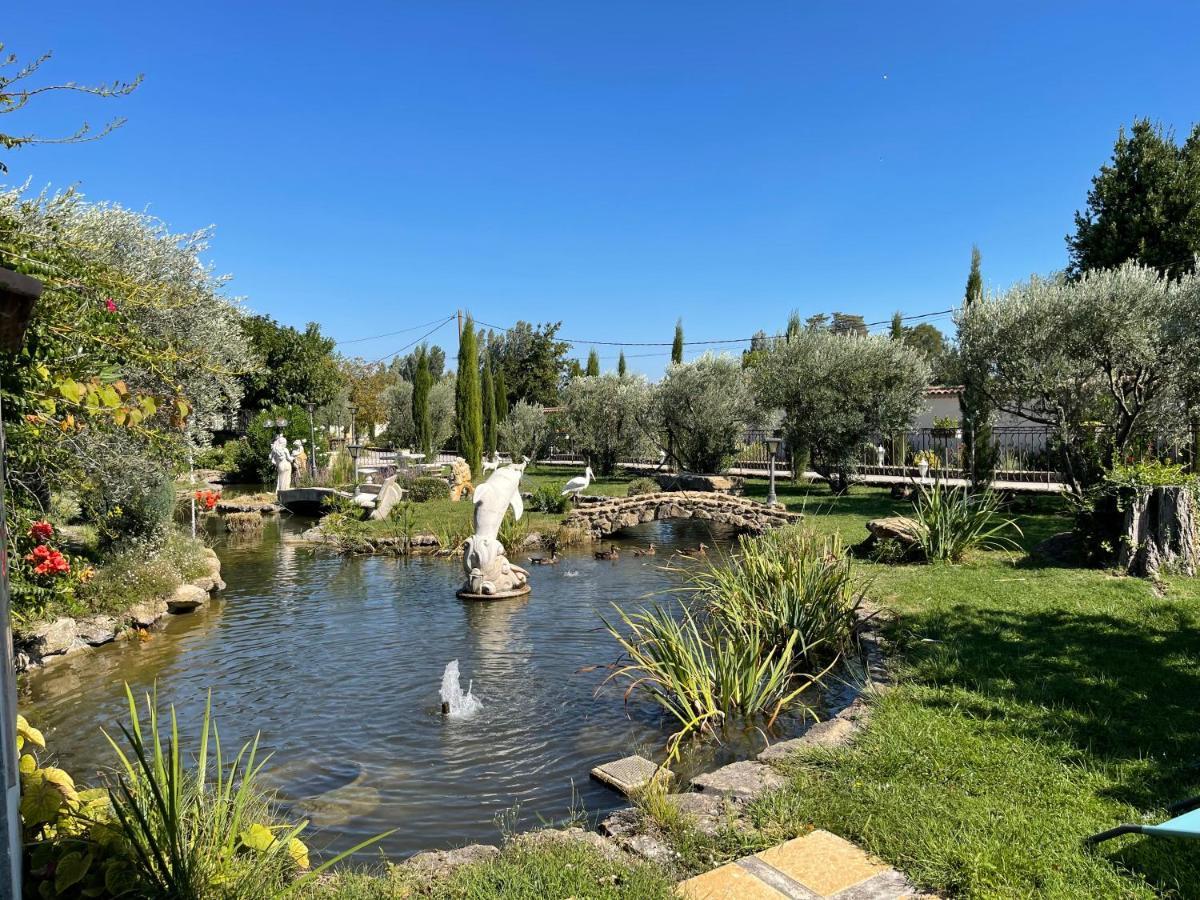 Studio Les Petits Lutins Entraigues-sur-la-Sorgue Eksteriør bilde